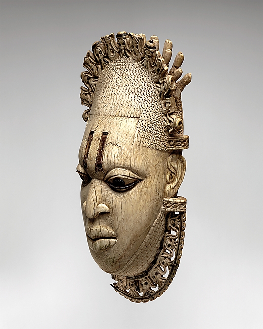 Queen Mother Pendant Mask: Iyoba